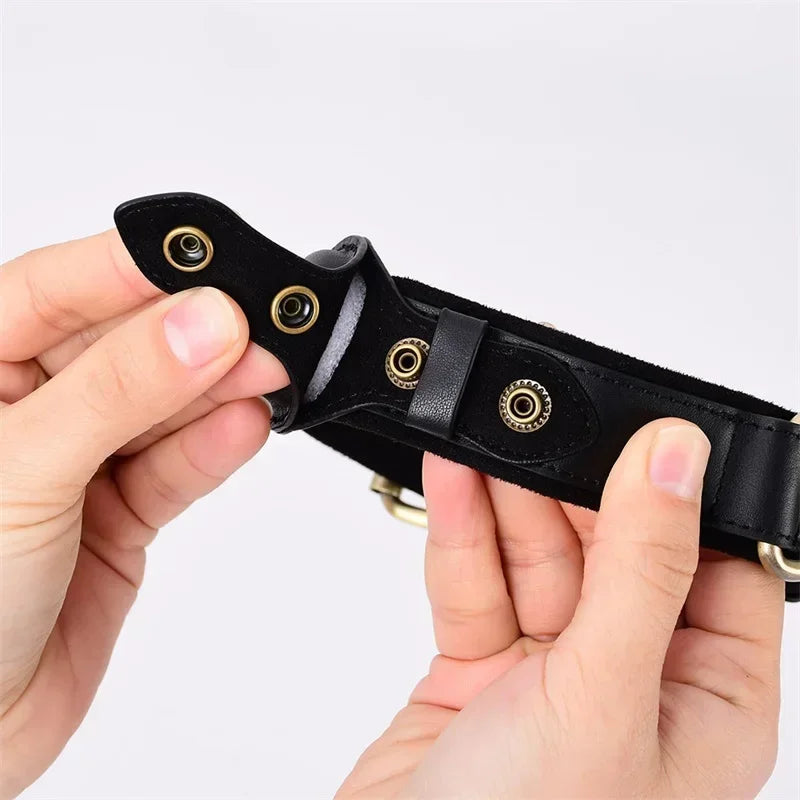 Genuine Leather Dog Collar Heavy Duty Dog Necklace for Iphone Airtag Holder Case Pet GPS Location Tracker Storage Accessories